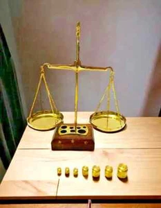 Antike massive Messing Waage der Gerechtigkeit Waage mit Sockel Apotheker Schmuck Deko - Bild 1 von 11