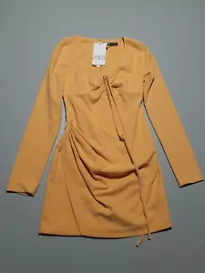 Vestido drapeado para mujer ZARA, talla 8, amarillo, manga larga, corto - Imagen 1 de 12