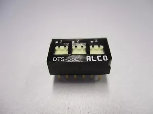 DIP Switch, 3 Position PC Mount DIP Switch (NOS, New Old Stock)(QTY 5 ea)D24 - Picture 1 of 4