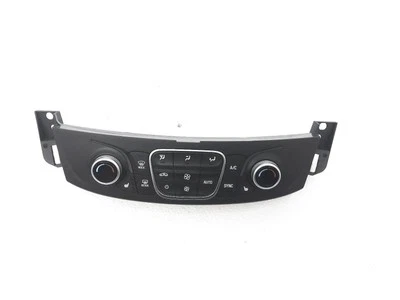 Chevrolet Traverse 2018-2023 calefacción/control de aire acondicionado (en el tablero) 85557932 Foto 1 de 4