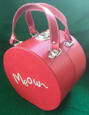 Cartera con caja de sombrero - ¡Con la palabra 'Meow~' bordada! ¡Para el amante de los gatos! Foto 1 de 4