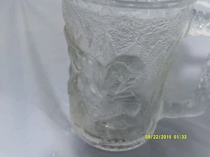 McDONALDS BATMAN FOREVER- ROBIN 3D Glass Cup,  4 1/8"  H X 4 1/4" W- made FRANCE - Picture 1 of 7
