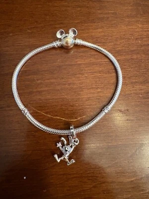 Pulseira Pandora limitada de 100 anos Disney e berloque Oswald - Imagem 1 de 4
