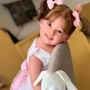 28 Zoll fertige Reborn Baby Puppe Kleinkind Mädchen handbewurzelt lange Haare Stoffkörper Geschenk - Bild 1 von 5