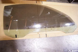 Used 97-04 C5 Corvette RH Passenger Tinted Window Glass  *2 sms - Picture 1 of 11