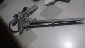 99 TOYOTA 4 RUNNER RIGHT FRONT Window Regulator - Picture 1 of 8