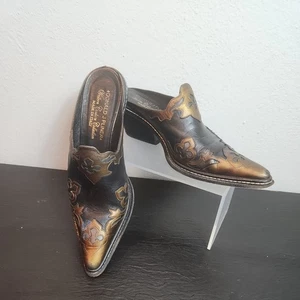 Mules Donald J. Pliner Western Couture Collection, para mujer talla 6M, negras/doradas - Imagen 1 de 9