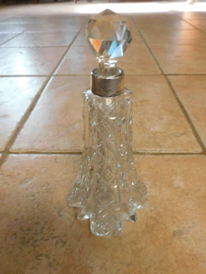 ANTIGUA BOTELLA DE PERFUME EDUARDIANA 1880 BIRMINGHAM ESTERLINA Y VIDRIO LG 7 3/4" Foto 1 de 4