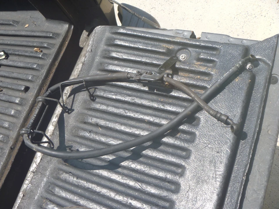 Manguera de freno delantera rebelde OEM FÁBRICA 96-16 Honda CMX250 250 Foto 1 de 1