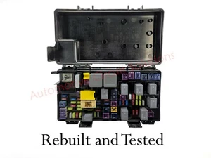 Dodge Caravan Journey OEM 2010 reconstruido Tipm caja de fusibles y relés 04692305AE - Imagen 1 de 3