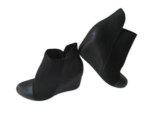 GENTLE SOULS BLACK LEATHER - ELASTIC BOOTIE 2" WEDGE WOMEN'S US 9M HOT - Picture 1 of 11