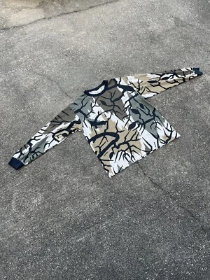 Camiseta De Colección Depredador Camuflada Para Hombres Grande Corta Manga Larga Cuello Redondo Caza Hecha en EE. UU. Foto 1 de 4