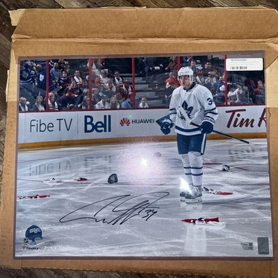 Auston Matthews Toronto Maple Leafs Signed 16x20 First NHL Hat Trick Photo - Image 1 of 2