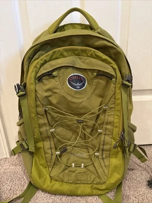 Osprey Quasar 24/seven Series Backpack Daypack Hiking Commuter Computer Green - Image 1 of 4
