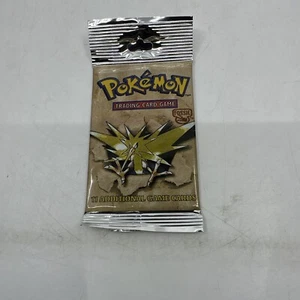 Pokemon Fossil Long Booster Crimp Rare Find Excellent Condition - Picture 1 of 8