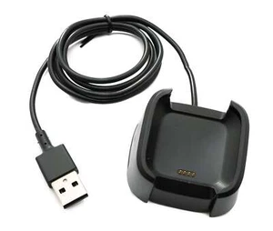 Kabel USB 2.0 95 cm stacja ładująca do Fitbit Versa 1 Smartwatch w kolorze czarnym - Zdjęcie 1 z 4