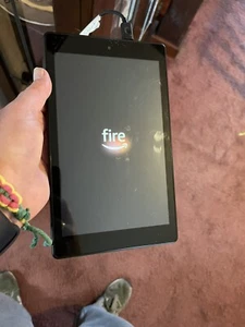 Amazon Fire HD Kids tablet 8" 32 GB - Picture 1 of 11