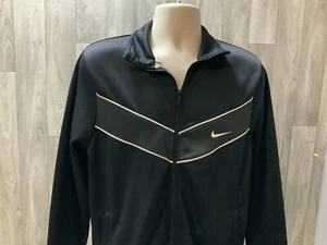 Nike Trainingsjacke Herren großes gesticktes Logo durchgehender Reißverschluss schwarz - Bild 1 von 13