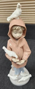 VINTAGE 1987 LLADRO LITTLE FRIENDS PORCELAIN FIGURINE CHILD WITH DOVES # 6129 - Picture 1 of 3