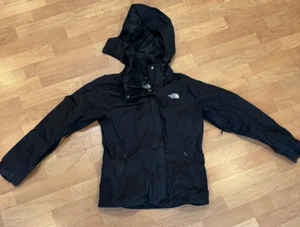 The North Face HyVent Black Hooded Waterproof Windbreaker Jacket Women's M - Picture 1 of 16