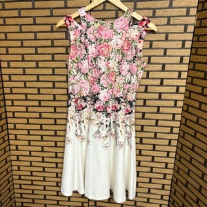 Gabby Skye rosa und weiß Blumen Scuba Strick Cutout Schulter Kleid Größe 6 - Bild 1 von 9