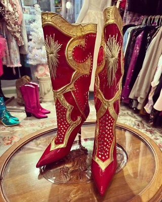 JEFFREY CAMPELL ботинки красного золота середины икры украшенный заостренный носок Stiletto 8 - Изображение 1 из 4