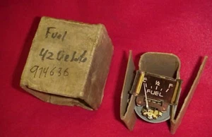 NOS 1942 42 DESOTO GAS GASOLINE FUEL GAUGE MOPAR 974636 - Picture 1 of 4