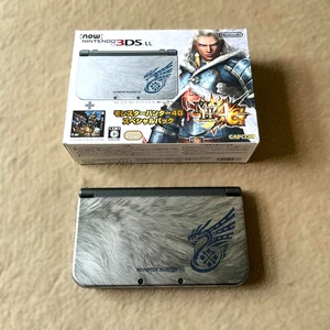 New Nintendo 3DS XL LL Monster Hunter 4G Special Pack Tested w/ Box, Software - Picture 1 of 4