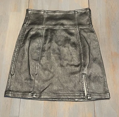 Free People Metallic Silver Mini Skirt Size 0 Vegan Leather Stretch Front Slit - Image 1 of 4