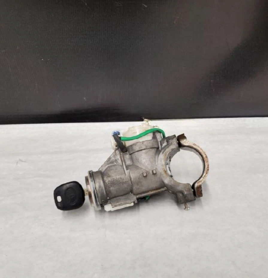 2004-2006 Scion XB Ignition Switch Cylinder Lock With key Assembly Oem Foto 1 de 4