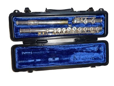 Selmer USA Flute Model 1206 HALF PRICE BACK TO SCHOOL SPECIAL! - Image 1 of 4