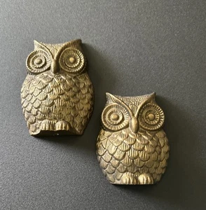 2 Vintage Metal -Gold Finish Owl Plaques - Picture 1 of 3