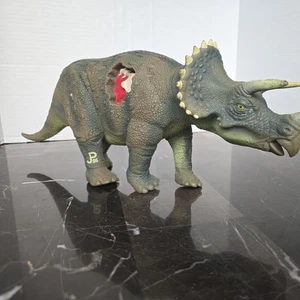 Jurassic Park Triceratops JP 08 Vintage Kenner Dinosaur Toy Action Figure 1993 - Picture 1 of 7