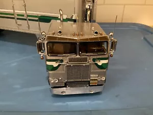 Franklin Mint  -  Precision  1979  FreightLiner Semi Truck  with  Trailer   1:32 - Picture 1 of 24