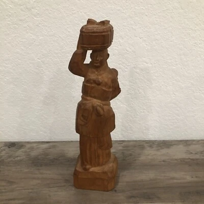 古董木制原件雕像女士/男人手提篮/水和儿童亚洲 — 第 1/4 张图片