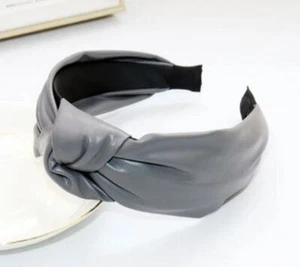 Damen Haarreifen Knoten Stirnband  Vintage Stoff Breit Kunstleder Optik - Bild 1 von 6