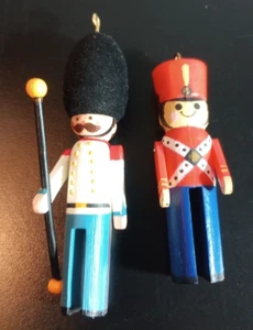 2 Hallmark Keepsake Ornaments British Clothespin Soldiers 1980 1982 Vintage - Picture 1 of 10