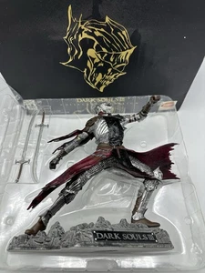 Dark Souls 3 Collector's Edition Knight Figure with Both Swords And Box Private - Picture 1 of 10