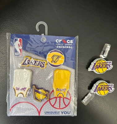 NUEVO Lote 7 Zapatos Crocs LA Lakers Jibbitz Dijes Los Ángeles Baloncesto NBA Foto 1 de 2