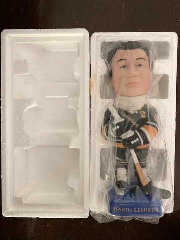 Pittsburgh Penguins Mario Lemieux M. Phillips Porcelain Bobblehead Away LE 500 Cover