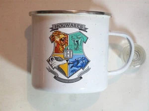 Home HARRY POTTER 21 oz SMALTO TAZZA CAMPER HOGWARTS CREST MACCHIA BIANCA ALL'INTERNO - Foto 1 di 4