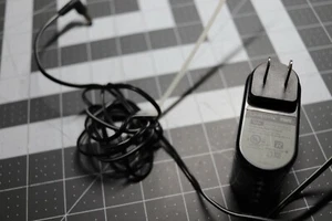 (MI) Linksys 12V 1A AC Adapter Power Charger AD12V/1A-SW for Router DSL Modem - Picture 1 of 1
