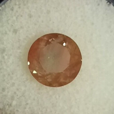 Outstanding Flashy Red/Green Andesine Labradorite 9.1 round 2.7 ct - Image 1 of 4