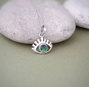 Protective Eye pendant in sterling silver and abalone, Lucky Turkish Eye charm - Picture 1 of 6