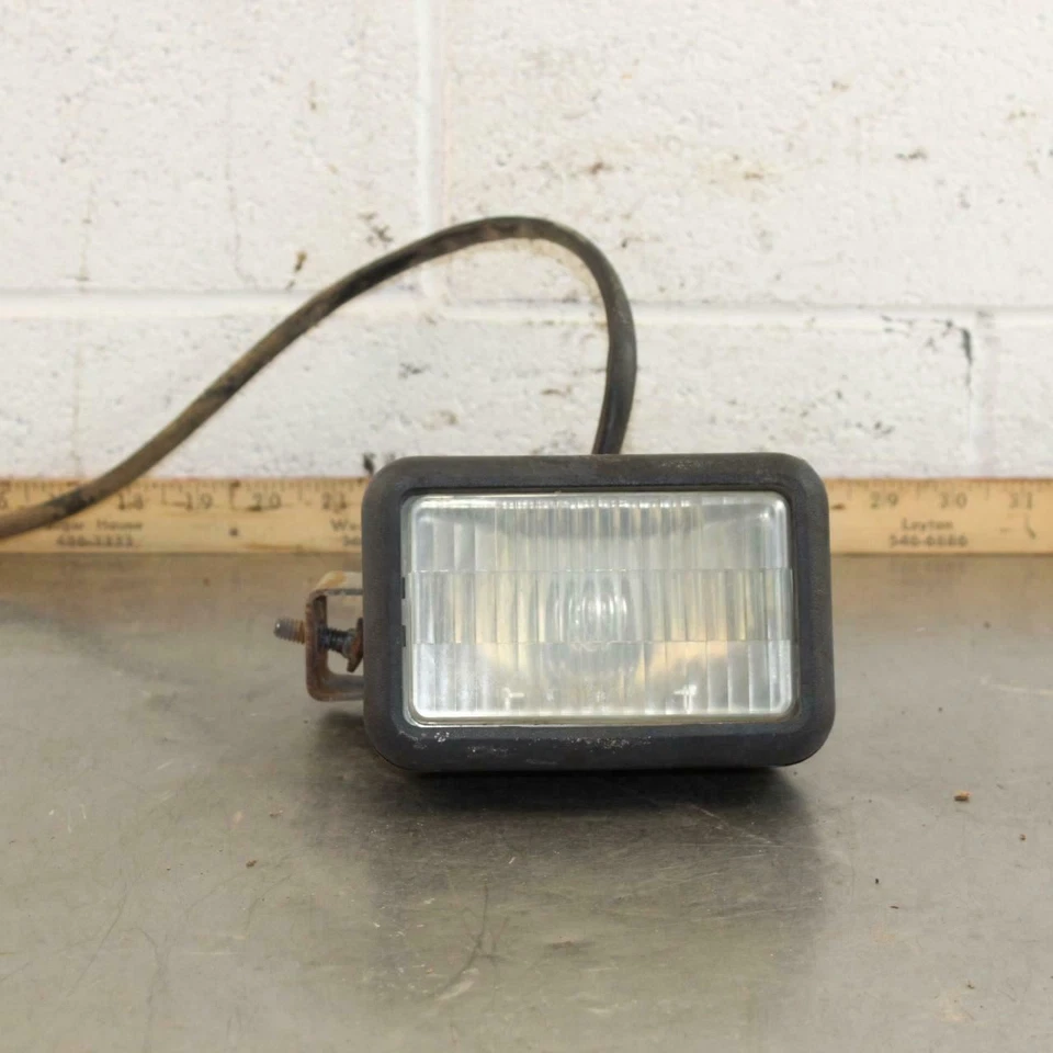 1996 POLARIS XPRESS 300 FRONT RIGHT HEAD LIGHT LAMP HEADLIGHT A428 - Image 1 of 4