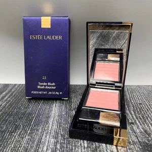 Estee Lauder Tender Blush Fresh Plum #323 New Old Stock 0,28 Oz. - Bild 1 von 3