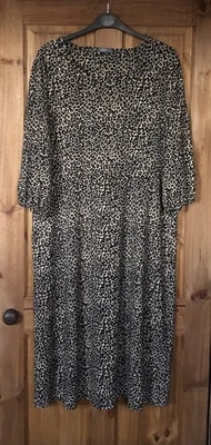 Nutmeg leopard print textured crinkle dress, 22 - Image 1 of 4