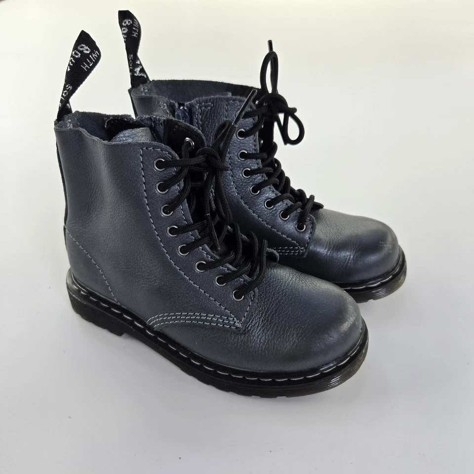 Botas de combate metálicas Doctor Dr. Martens meninas Pascal jovens crianças tamanho 10 - Imagem 1 de 4