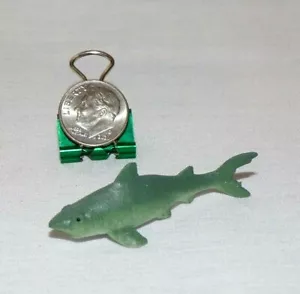 Miniature Dollhouse Ocean Sea Nautical Fish Animal Figurine Plastic Toy Shark   - Picture 1 of 2