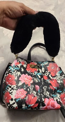 Bolso Bandolera Betsey Johnson Negro FLORAL con Mango de Piel Sintética Difusa NUEVO Foto 1 de 4